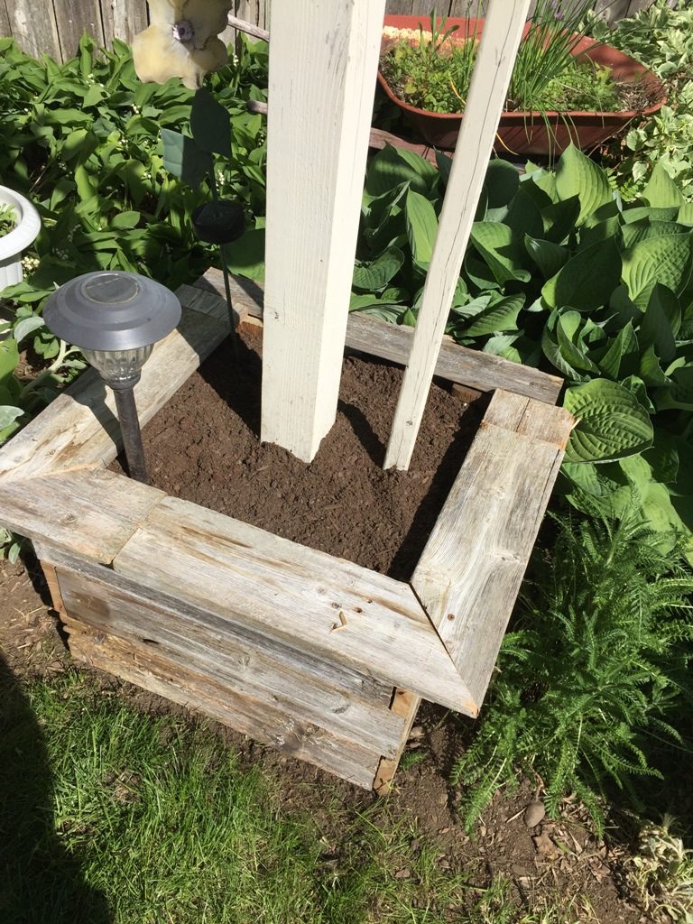 wood planter box, reclaimed wood, DIY planter box