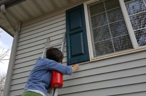 painting shutters