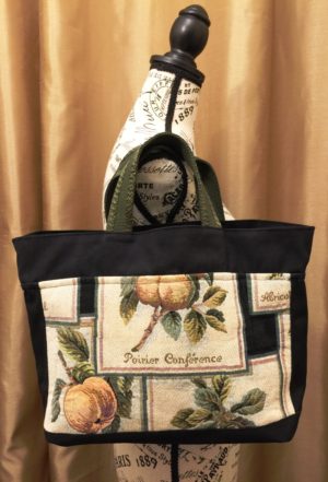 Black Tapestry Lunch Bag