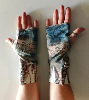 Paisley Fingerless Gloves/Wrist Warmers - Image 2